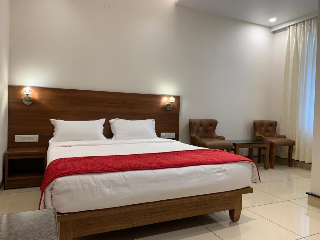 Jesta Residency Hotell Hassan Exteriör bild