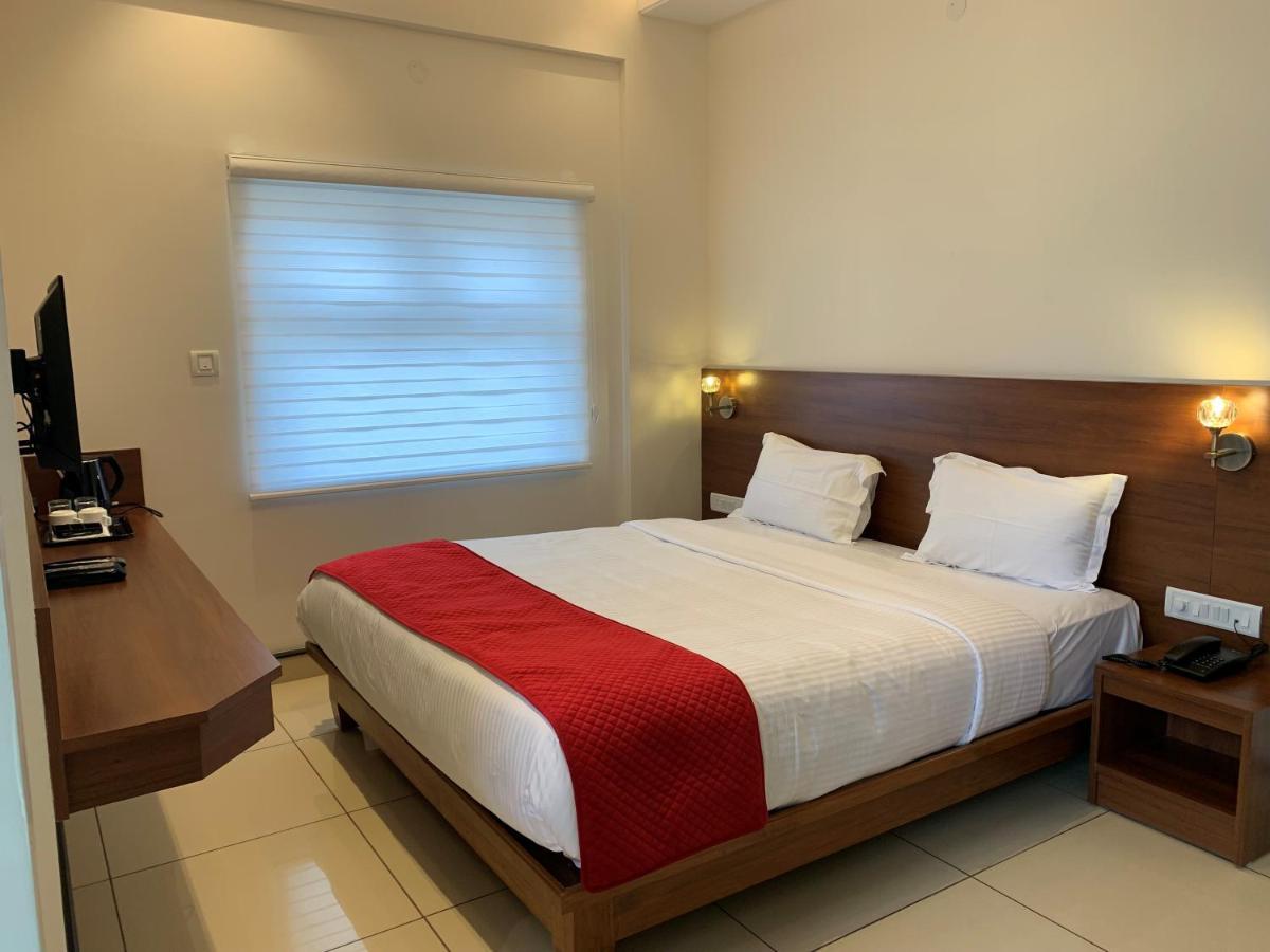 Jesta Residency Hotell Hassan Exteriör bild